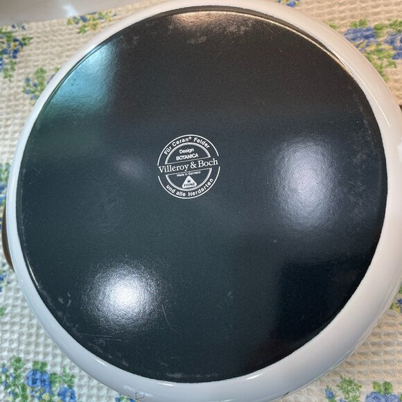 Vintage Villeroy & Boch 5 Qt Enamel Stew Pot with Lid - Picture 11 of 16